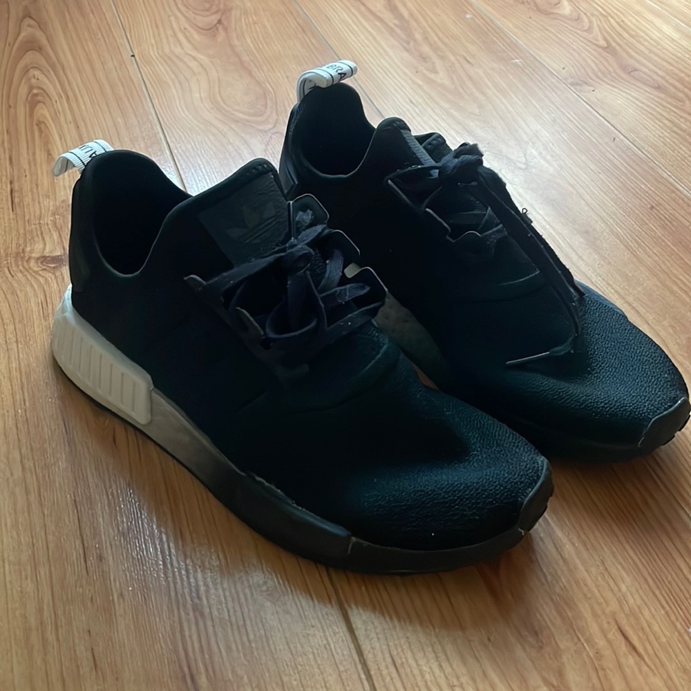 Adidas nmd 6 kids fits 7 -7.5women